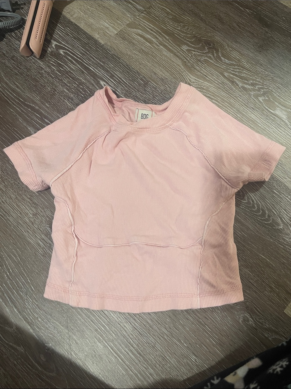BDG Short Sleeve Ribbed Tee in Light Pink